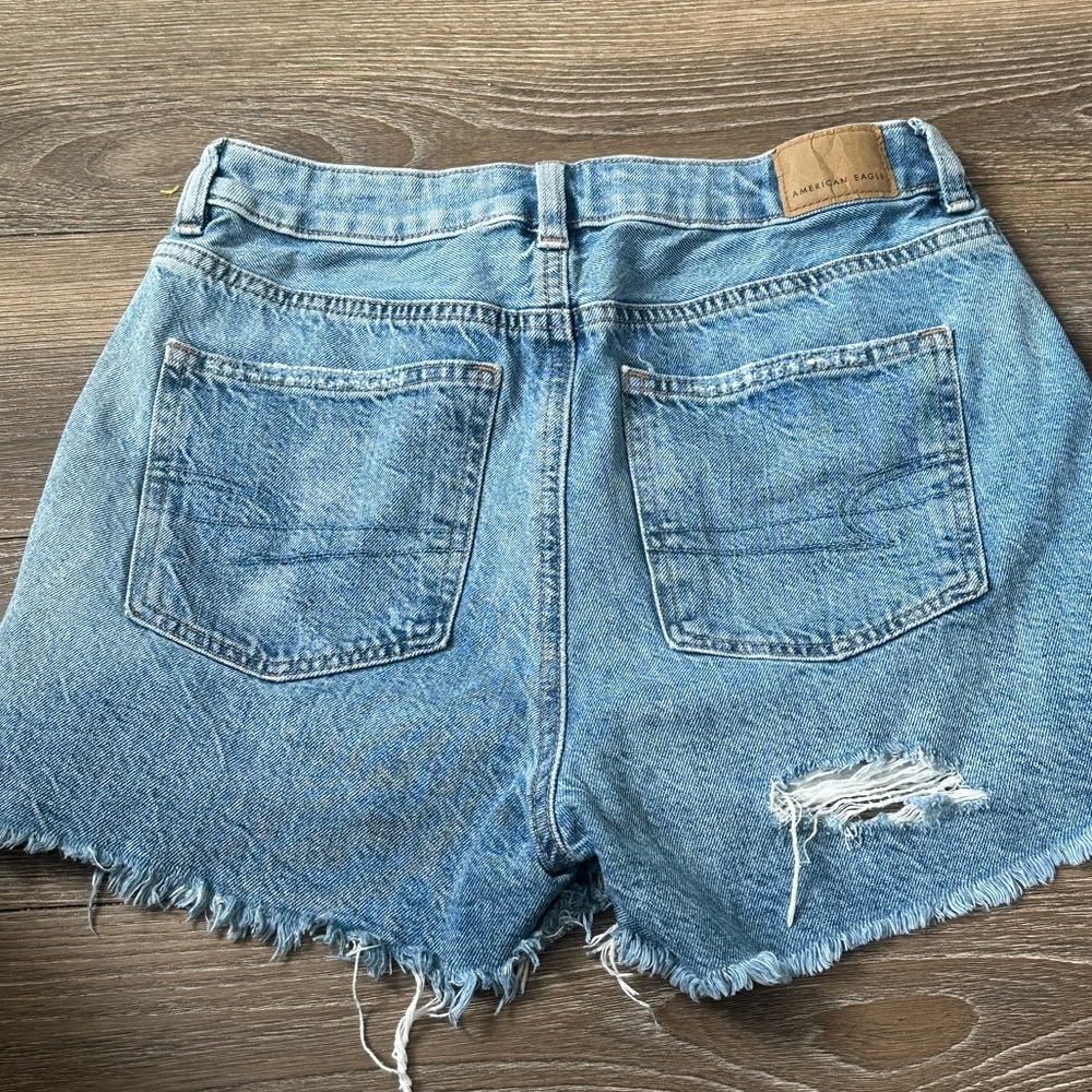 American Eagle Distressed High Waisted Denim Shorts - Picture 2 of 6